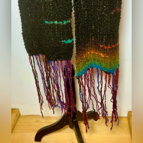 NEW Boutique Vibrant Hand-Knitted Scarf with Tasseled Fringe, Multicolored - Picture 10 of 11